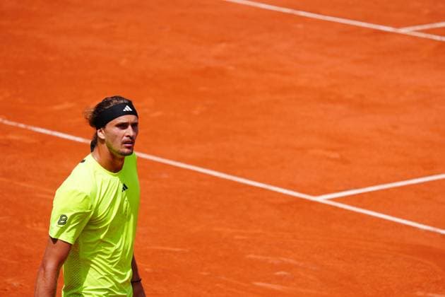Alexander Zverev in second round action French Open Tennis, Day Five, Tennis, Roland Garros, Paris, France - 29 May 2025 EDITORIAL USE ONLY No use with unauthorised audio, video, data, fixture lists, club league logos or live services. Online in-match use limited to 120 images, no video emulation. No use in betting, games or single club league player publications. Copyright: xJavierxGarcia Shutterstockx 15328390aa