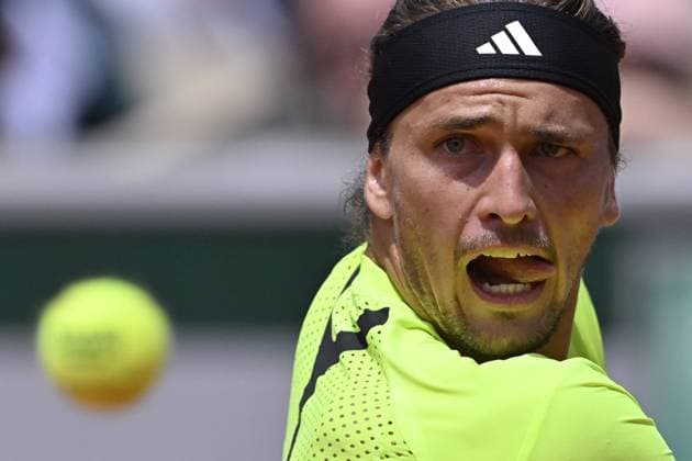 2025 Roland-Garros - Day 5 PARIS, FRANCE - MAY 29: Alexander Zverev of Germany in action against Jesper de Jong (not seen) of the Netherlands during the Men s Singles Second Round match on day five of the 2025 French Open at Court Simonne-Mathieu in Paris, France on May 29, 2025. Burak Akbulut Anadolu Paris France. Editorial use only. Please get in touch for any other usage.  Copyright: x2025xAnadoluxBurakxAkbulutx