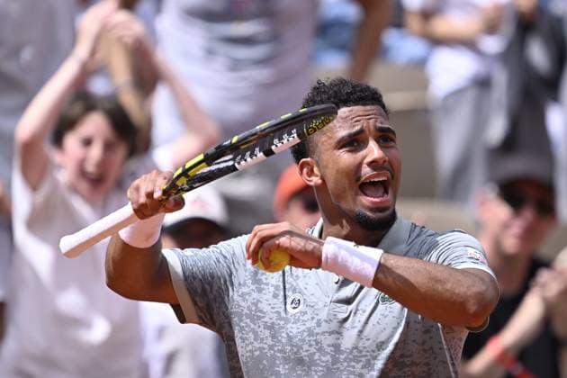 2025 Roland-Garros - Day 5 PARIS, FRANCE - MAY 29: Arthur Fils of France reacts during his match against Jaume Munar (not seen) of Spain during the Men s Singles Second Round match on day five of the 2025 French Open at Court Suzanne Lenglen in Paris, France on May 29, 2025. Burak Akbulut Anadolu Paris France. Editorial use only. Please get in touch for any other usage.  Copyright: x2025xAnadoluxBurakxAkbulutx