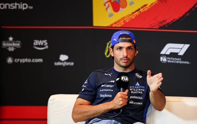 Carlos Sainz of Spain and Williams Racing , Previews, F1 Grand Prix of Spain, am 29. May 2025 in Barcelona, Spain. (Foto von Diogo Cardoso DeFodi Images) Carlos Sainz of Spain and Williams Racing , Previews, F1 Grand Prix of Spain, Circuit de Barcelona-Catalunya on May 29, 2025 in Barcelona, Spain. (Photo by Diogo Cardoso DeFodi Images)
