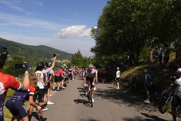 Thje pack rides during the stage 18 of the Giro d™Italia from Morbegno to Cesano Maderno, Italy - Thursday, May 29, 2025. - cycling.  Copyright: xFabioxFerrari LaPressex