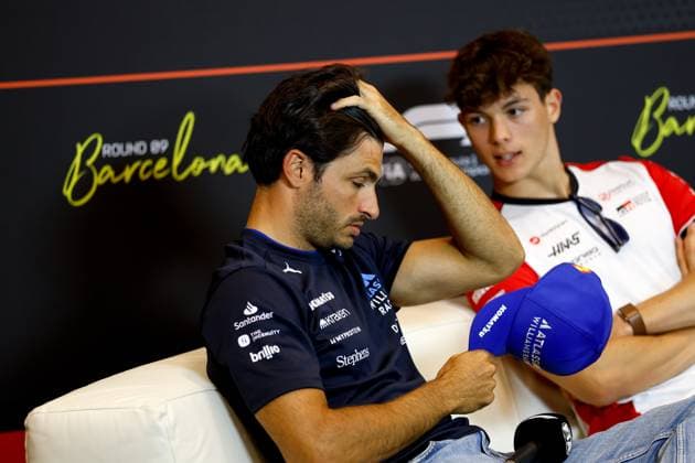 55 Carlos Sainz (ESP, Atlassian Williams Racing), 87 Oliver Bearman (GBR, MoneyGram Haas F1 Team), F1 Grand Prix of Spain at Circuit de Barcelona-Catalunya on May 29, 2025 in Barcelona, Spain. (Photo by HOCH ZWEI) Barcelona Spain