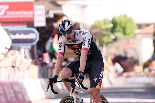 Denz Nico of Red Bull - Bora - Hansgrohe Team winner of the stage on the finish line during the stage 18 of the Giro d™Italia from Morbegno to Cesano Maderno, Italy - Thursday, May 29, 2025. - cycling.  Copyright: xMarcoxAlpozzi LaPressex