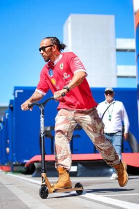 Lewis Hamilton of Great Britain and Scuderia Ferrari , Previews, F1 Grand Prix of Spain, am 29. May 2025 in Barcelona, Spain. (Foto von Diogo Cardoso DeFodi Images) Lewis Hamilton of Great Britain and Scuderia Ferrari , Previews, F1 Grand Prix of Spain, Circuit de Barcelona-Catalunya on May 29, 2025 in Barcelona, Spain. (Photo by Diogo Cardoso DeFodi Images)