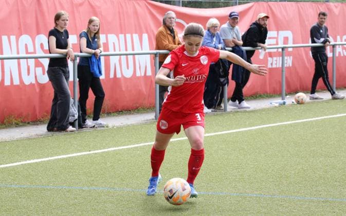 29.05.2025 xmgoodx Offenbach am Main, Fussball Hessenpokal 2024 2025 Halbfinale Frauen Kickers Offenbach (OFC) - FSV Hessen Wetzlar Franziska Marie Riepl (3, OFC Frauen)