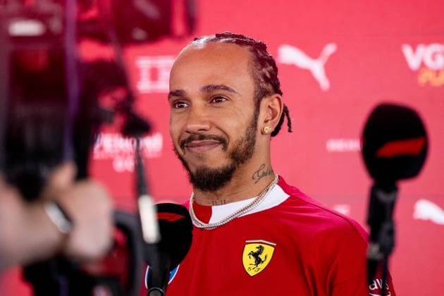 Lewis Hamilton (Scuderia Ferrari HP, Großbritannien, 44) beim TV Interview, ESP, Formel 1 Weltmeisterschaft, Aramco Grand Prix von Spanien, Circuit de Barcelona Catalunya, Media Day, Saison 2025, 29.05.2025 ESP, Formel 1 Weltmeisterschaft, Aramco Grand Prix von Spanien, Circuit de Barcelona Catalunya, Media Day, Saison 2025, 29.05.2025 Barcelona Copyright: xEibner-Pressefoto Memmlerx EP_MMR
