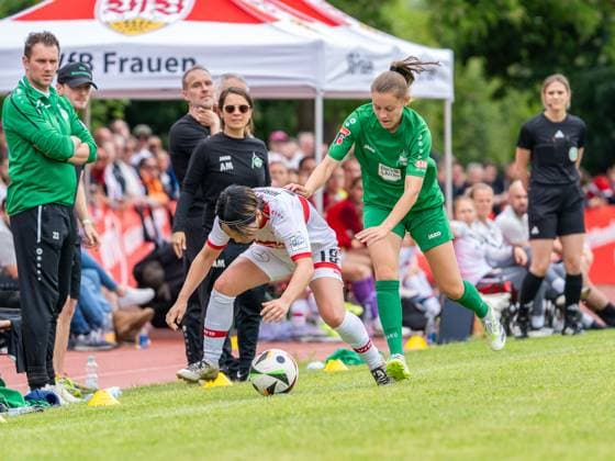Yuka Hirano (VfB Stuttgart, 19) und Tabea Czech (VfL Herrenberg, 27), VfB Stuttgart vs VfL Herrenberg, Fußball, Frauen WFV-Verbandspokal Finale, Saison 2024 2025, 29.05.2025, VfB Stuttgart vs VfL Herrenberg, Fußball, Frauen WFV-Verbandspokal Finale, Saison 2024 2025, 29.05.2025 Stuttgart Copyright: xEibner-Pressefoto MaxxVogelx EP_MVL