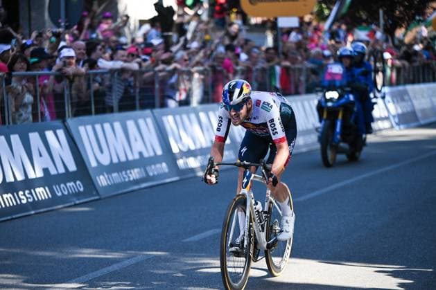 CICLISMO - Giro d Italia - Stage 18 - Morbegno-Cesano Maderno CESANO MADERNO, ITALY - MAY 29: Nico Denz of Germany and Team Red Bull competes during the 108th Giro d Italia 2025, Stage 18 a 144km stage from Morbegno to Cesano Moderno 1.800m UCIWT on May 29, 2025 in Bormio, Italy. Credit: Tiziano Ballabio Cesaro Maderno Italy  Copyright: xIPAxSport ABACAx
