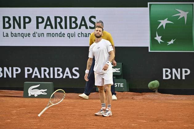 Tennis : Roland Garros 2025 - ITF - Tennis - Roland Garros 2025 - ITF - Corentin Moutet - France France  Copyright: xChryslenexCaillaudx xPsnewzx