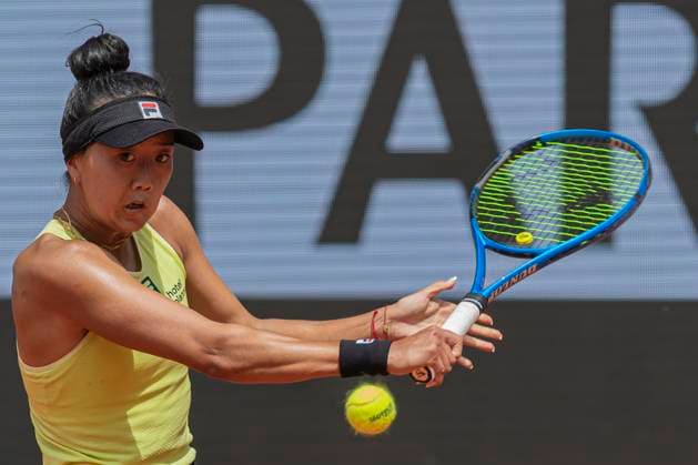 2025 French Open - Day Five Ann Li returns the ball against Jessica Pegula at the Roland Garros Grand Slam Tournament in Paris, France, on May 29, 2025. Paris France  Copyright: xRobertxSzaniszlox originalFilename:szaniszlo-notitle250529_nppnz.jpg