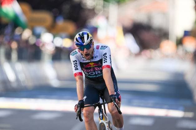 108th Giro D Italia 2025 - Stage 18 In Cesano Maderno, Italy, on May 29, 2025, Nico Denz of Germany and Team Red Bull celebrates at the finish line as the stage winner during the 108th Giro d Italia 2025, Stage 18, a 144km stage from Morbegno to Cesano Maderno 1,800m UCIWT . Cesano Maderno Italy  Copyright: xTizianoxBallabiox originalFilename:ballabio-108thgir250529_npeKd.jpg