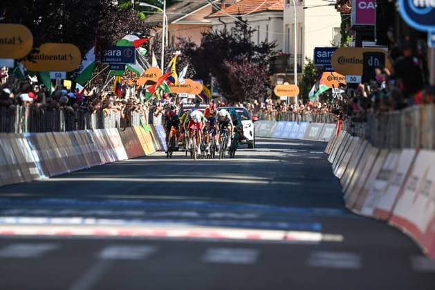 108th Giro D Italia 2025 - Stage 18 In Cesano Maderno, Italy, on May 29, 2025, Team Polti VisitMalta s Italian rider Mirco Maestri celebrates his second position after crossing the finish line during the 108th Giro d Italia 2025, Stage 18, a 144km stage from Morbegno to Cesano Maderno. Cesano Maderno Italy  Copyright: xTizianoxBallabiox originalFilename:ballabio-108thgir250529_npYoF.jpg