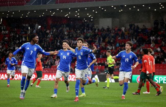 Italy vs Portugal during the UEFA European Under-17 Championship 2024 25 semi-final, in Tirane, Albania on May 29, 2025. Destiny Elimoghale, Alessio Baralla, Samuele Inacio, Antonio Arena of Italy celebrate a goal during the UEFA European Under-17 Championship 2024 25 semifinal football match Italy vs Portugal at the Arena Kombetare stadium in Tirana, Albania, on May 26, 2025. TIRANE ALBANIA Copyright: xMALTONxDIBRAx