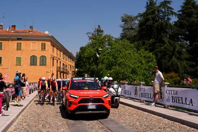 The start with car race during the stage 19 of the Giro d™Italia from Biella to Champoluc, Italy - Friday, May 30, 2025. - cycling.  Copyright: xFabioxFerrari LaPressex