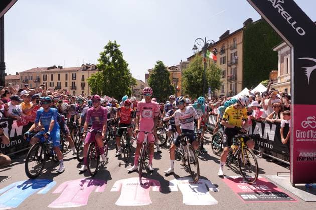 Fortunato Lorenzo of Xds Astana Team, blue jersey , Pedersen Mads of Lidl-Trek, cyclamen jersey, Del Toro Romero Isaac of Uae Team Emirates Xrg, pink jersey, during the stage 19 of the Giro d™Italia from Biella to Champoluc, Italy - Friday, May 30, 2025. - cycling.  Copyright: xMassimoxPaolone LaPressex