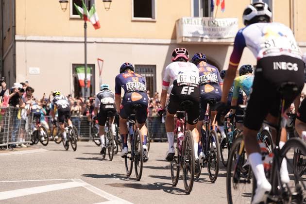 The start during the stage 19 of the Giro d™Italia from Biella to Champoluc, Italy - Friday, May 30, 2025. - cycling.  Copyright: xMassimoxPaolone LaPressex