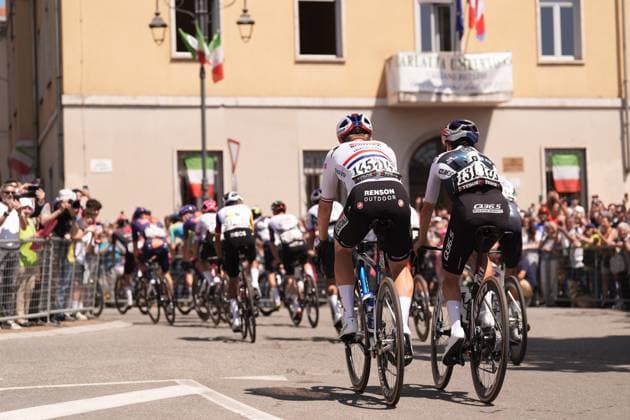 The start during the stage 19 of the Giro d™Italia from Biella to Champoluc, Italy - Friday, May 30, 2025. - cycling.  Copyright: xMassimoxPaolone LaPressex
