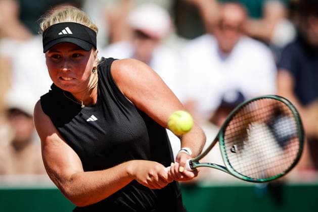 May 30, 2025, Paris, France, France: Clara TAUSON of Denmark during the sixth day of Roland-Garros 2025, French Open 2025, Grand Slam tennis tournament at Roland-Garros Stadium on May 30, 2025 in Paris, France. Paris France - ZUMAm308 20250530_zsp_m308_005 Copyright: xMatthieuxMirvillex
