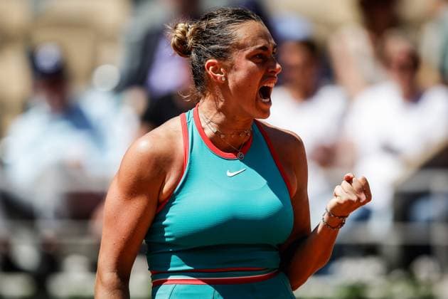 Sport Bilder des Tages May 30, 2025, Paris, France, France: Aryna SABALENKA of Belarus celebrates his point during the sixth day of Roland-Garros 2025, French Open 2025, Grand Slam tennis tournament at Roland-Garros Stadium on May 30, 2025 in Paris, France. Paris France - ZUMAm308 20250530_zsp_m308_017 Copyright: xMatthieuxMirvillex
