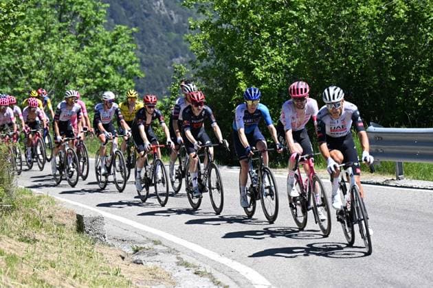 30-05-2025 Giro D italia; Tappa 19 Biella - Champoluc; 2025, Uae Team Emirates - Xrg; 2025, Ef Education - Easypost; Baroncini, Filippo; Asgreen, Kasper; Col Tzecore; 