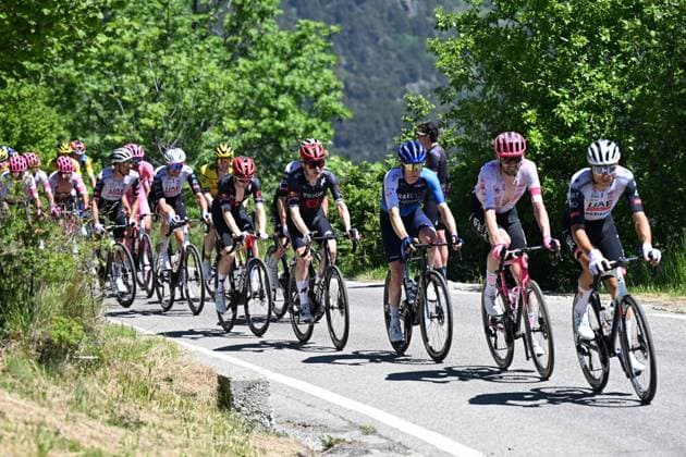 30-05-2025 Giro D italia; Tappa 19 Biella - Champoluc; 2025, Uae Team Emirates - Xrg; 2025, Ef Education - Easypost; Baroncini, Filippo; Asgreen, Kasper; Col Tzecore; 