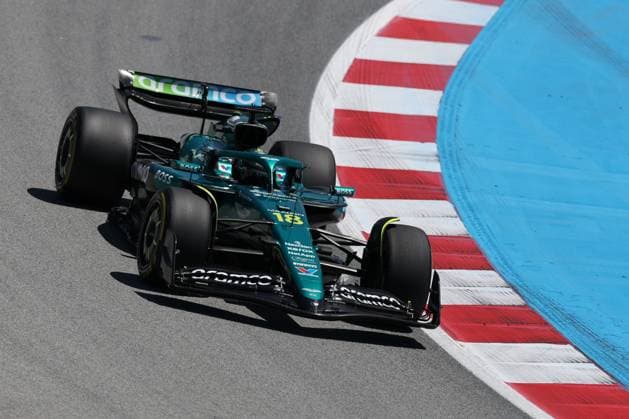 Lance Stroll of Canada and Aston Martin Aramco F1 Team , Practice, F1 Grand Prix of Spain, am 30. May 2025 in Barcelona, Spain. (Foto von Diogo Cardoso DeFodi Images) Lance Stroll of Canada and Aston Martin Aramco F1 Team , Practice, F1 Grand Prix of Spain, Circuit de Barcelona-Catalunya on May 30, 2025 in Barcelona, Spain. (Photo by Diogo Cardoso DeFodi Images)