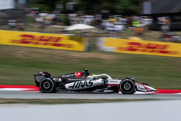 Oliver Bearman (MoneyGram Haas F1 Team, Großbritannien, 87) im VF-25, ESP, Formel 1 Weltmeisterschaft, Aramco Grand Prix von Spanien, Circuit de Barcelona Catalunya, Freies Training, Saison 2025, 30.05.2025 ESP, Formel 1 Weltmeisterschaft, Aramco Grand Prix von Spanien, Circuit de Barcelona Catalunya, Freies Training, Saison 2025, 30.05.2025 Barcelona Copyright: xEibner-Pressefoto Memmlerx EP_MMR