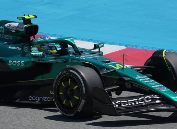 30.05.2025, Circuit de Catalunya, Barcelona, Formel 1 Aramco Grand Prix von Spanien 2025 , im Bild Fernando Alonso (ESP), Aston Martin Aramco Cognizant Formula One Team (Photo by Hasan Bratic DeFodi Images)
