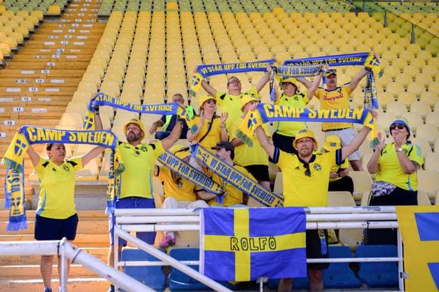 250530 Fans of Sweden ahead of the Women s Nations League football match between Italy and Sweden on May 30, 2025 in Parma. Photo: Ludvig Thunman BILDBYRAN kod LT LT0706 fotboll football soccer fotball nations league uefa womens nations league italien italy sverige sweden dam bbeng publik Copyright: LUDVIGxTHUNMAN BB250530LT020