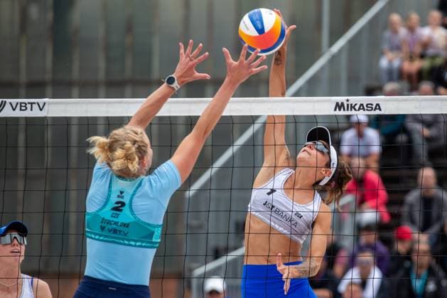 From left Marie-Sara Stochlova and Moly Shaw of USA in action during the women match Marketa Svozilova and Marie-Sara Stochlova of Czech Republic vs Molly Shaw, Kelly Cheng of USA at the Pro Tour Elite Beach volleyball, Beachvolleyball tournament in Ostrava, Czech Republic, May 30, 2025. (CTKxPhoto VladimirxPrycek) CTKPhotoP2025053005881  CTKPhotoP2025053005881