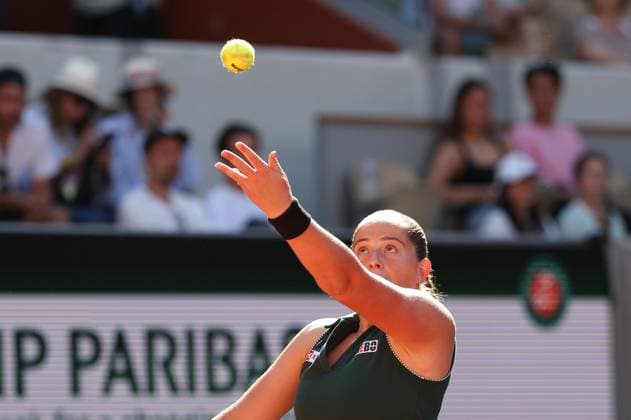 ROLAND GARROS 2025 Thierry Larret MAXPPP - PARIS (75) 30 05 2025 Thierry Larret Maxppp. Tennis. Roland Garros 2025. Internationaux de France de tennis. Stade Roland Garros, Paris (75). Le 30 mai 2025. Court Suzanne Lenglen : Elena RYBAKINA (KAZ) vs Jelena OSTAPENKO (LAT) PARIS (75) STADE ROLAND GARROS PARIS ILE DE FRANCE FRANCE  Copyright: xMAXPPPxThierryxLarretx TLR202505306299 TLR202505306299
