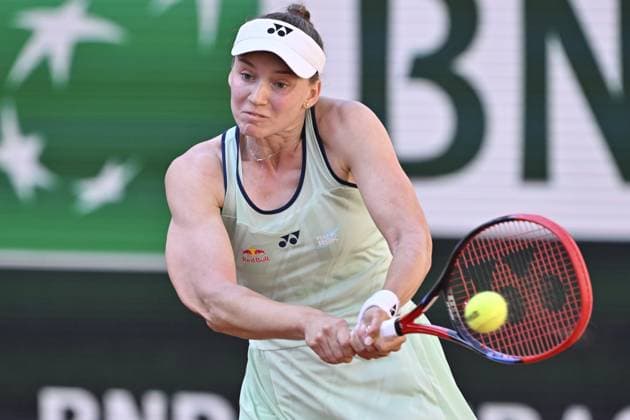 2025 Roland-Garros - Day 6 PARIS, FRANCE - MAY 30: Elena Rybakina of Kazakhstan in action against Latvia s Jelena Ostapenko during the Women s Singles Third Round match on Day Six of the 2025 French Open at Roland Garros on May 30, 2025 in Paris, France. Burak Akbulut Anadolu Paris France. Editorial use only. Please get in touch for any other usage.  Copyright: x2025xAnadoluxBurakxAkbulutx
