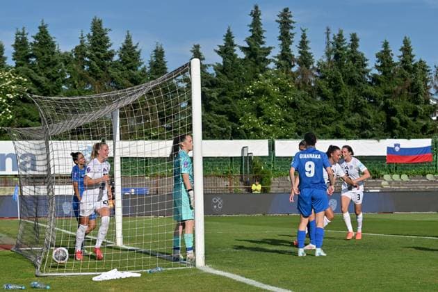 Ljubljana, Slovenia, May 30th 2025: Zara Kramzar of Slovenia (L) score during the UEFA Women?s Nations League, League B Group B2, match between Slovenia and Greece at Sports Park Siska, Ljubljana, Slovenia. (Igor Kupljenik SPP) Copyright: xIgorxKupljenikx xSPPx spp-en-IgKuSp-IK5_1760