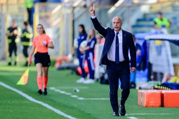 250530 Head coach Andrea Soncin of Italy during the Women s Nations League football match between Italy and Sweden on May 30, 2025 in Parma. Photo: Ludvig Thunman BILDBYRAN kod LT LT0706 fotboll football soccer fotball nations league uefa womens nations league italien italy sverige sweden dam bbeng Copyright: LUDVIGxTHUNMAN BB250530LT044