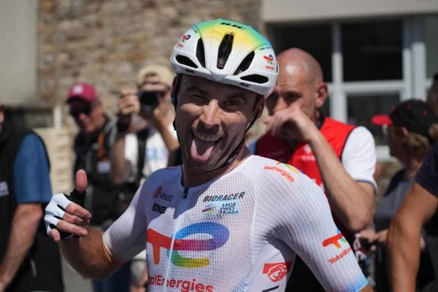 Sport Themen der Woche KW22 Sport Bilder des Tages Pierre Latour Wins First Stage Of Boucles De La Mayenne - France Pierre Latour wins first stage of the Boucles de la Mayenne - Credit Mutuel, UCI ProSeries Cycling event, Renault Saint-Berthevin - Juvigne (166 Km) on 30 May 2025 in Juvigne, France. Photo by Laurent Lairys ABACAPRESS.COM Juvigne France  Copyright: xLairysxLaurent ABACAx