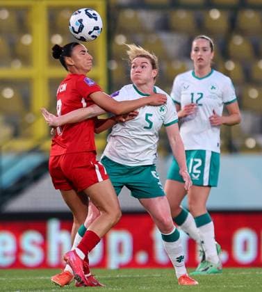 Republic of Ireland WNT Squad Training & press conference, PK, Pressekonferenz Esenler Erok Stadium, Istanbul, Turkey 29 5 2025 Turkey™s Miray Cin with Aoife Mannion of Ireland Miray Cin with Aoife Mannion 29 5 2025  Copyright: x INPHO RyanxByrnex RB1_3755