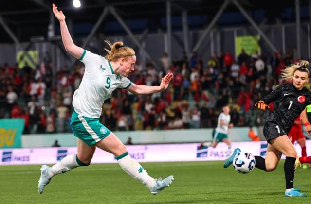 UEFA Women s Nations League 2025, Esenler Stadium, Istanbul, Turkey 30 5 2025 Turkey vs Republic of Ireland WNT Ireland™s Amber Barrett shoots at goal Amber Barrett shoots at goal 30 5 2025  Copyright: x INPHO RyanxByrnex RB2_2603
