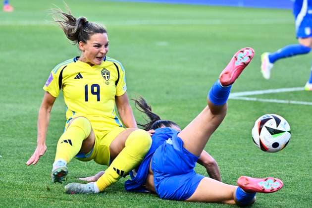 PARMA, ITALIEN 20250530 Sveriges Johanna Rytting Kaneryd 19 under fredagens fotbollsmatch mellan Italien och Sverige i Nations League, damer, division A, grupp 4 pa Ennio Tardini-stadion i Parma.