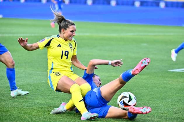 PARMA, ITALIEN 20250530 Sveriges Johanna Rytting Kaneryd 19 under fredagens fotbollsmatch mellan Italien och Sverige i Nations League, damer, division A, grupp 4 pa Ennio Tardini-stadion i Parma.
