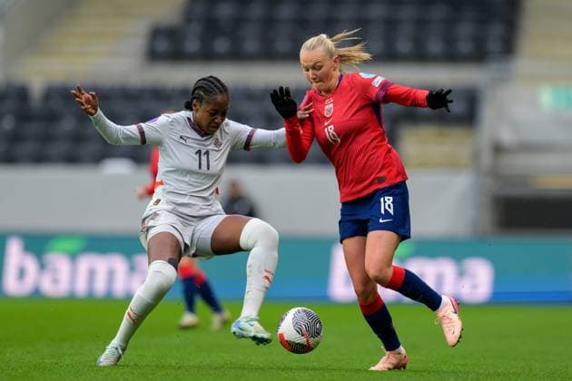250530 Natasha Anasi of Iceland and Frida Maanum of Norway during the UEFA Women™s Nations League football match between Norway and Iceland on May 30, 2025 in Trondheim. Photo: Vegard Grott BILDBYRAN kod VG VG0755 bbeng fotboll football soccer fotball nations league landskamp norge norway dam iceland island uefa womens nations league Copyright: VEGARDxGRoTT BB250530VG065