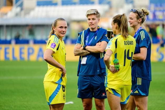 250530 Magdalena Eriksson , Lina Hurtig, Nathalie Björn and Amanda Ilestedt of Sweden after the Women s Nations League football match between Italy and Sweden on May 30, 2025 in Parma. Photo: Ludvig Thunman BILDBYRAN kod LT LT0706 fotboll football soccer fotball nations league uefa womens nations league italien italy sverige sweden dam bbeng depp Copyright: LUDVIGxTHUNMAN BB250530LT125