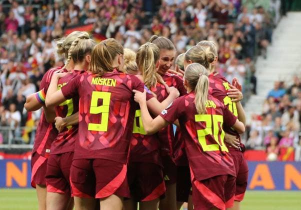 30.05.2025, xgrfx, Fussball UEFA Women s Nations League, Deutschland - Niederlande v.l. Tor, Linda Dallmann (Deutsche Frauennationalmannschaft) (DFL DFB REGULATIONS PROHIBIT ANY USE OF PHOTOGRAPHS as IMAGE SEQUENCES and or QUASI-VIDEO) Bremen