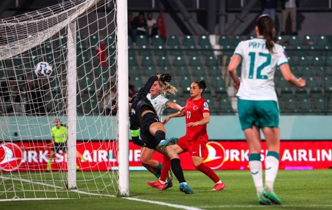 UEFA Women s Nations League 2025, Esenler Stadium, Istanbul, Turkey 30 5 2025 Turkey vs Republic of Ireland WNT Turkey™s Busem Seker (number 19) scores an own goal Busem Seker (number 19) scores an own goal 30 5 2025  Copyright: x INPHO RyanxByrnex RB2_3106