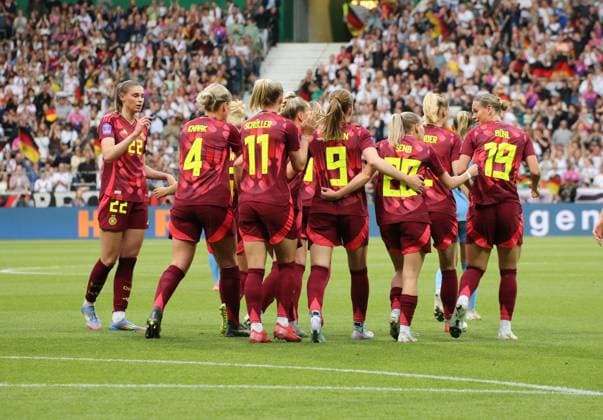 30.05.2025, xgrfx, Fussball UEFA Women s Nations League, Deutschland - Niederlande v.l. Tor, Linda Dallmann (Deutsche Frauennationalmannschaft) (DFL DFB REGULATIONS PROHIBIT ANY USE OF PHOTOGRAPHS as IMAGE SEQUENCES and or QUASI-VIDEO) Bremen