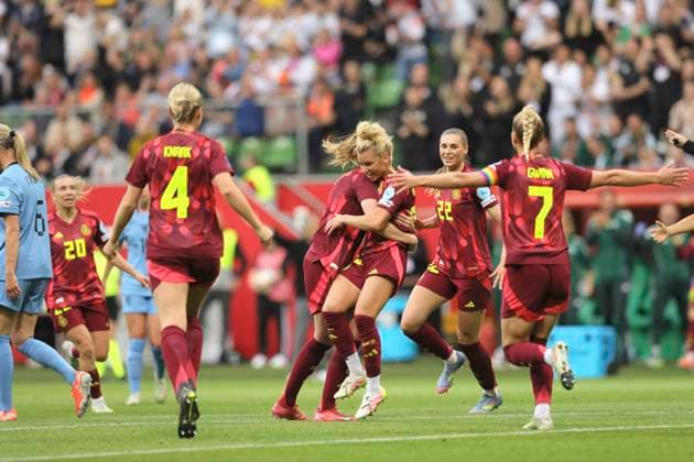 Foto : Torjubel nach dem frühen Führungstor für Deutschland durch Linda DALLMANN (16) Fussball international, Frauen Länderspiel in Bremen - UEFA Womens Nations League - am Fr. 30.05.2025 Deutschland - Holland