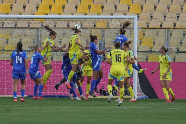 Magdalena Eriksson (Sweden) hits the ball during UEFA Women s Nations League 2025 - Qualification - Italy vs Sweden, Football UEFA Nations Leage match in Parma, Italy, May 30 2025  Copyright: xLorenzoxCattani IPAxSportx xipa-agency.netx xx IPA_58426716 IPA_Agency_IPA58426716