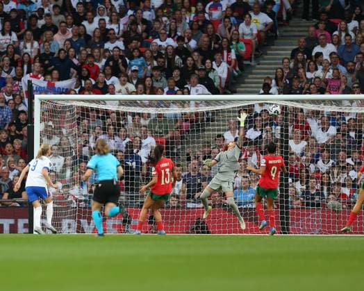 London, England, May 30 2025: Aggie Beever-Jones (9 England) heads the ball past Ines Pereira (1 Portugal) to score England s third during the UEFA Womens Nations League game between England and Portugal at Wembley Stadium in London, England. (Jay Patel SPP) Copyright: xJayxPatel SPPx spp-en-JaPa-ENGvPOR_20250530_0016