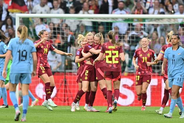 Jubel, Freuen, celebrate, happy, cheer , Goal Celebration Sarai Linder (DFB-Frauen , Deutschland,2 ) Janina Menge (DFB-Frauen, Deutschland, 6) 3:0 Deutschland, 30.05.2025, Bremen (Deutschland), Fussball, UEFA Womens Nation League - Deutschland - Niederlande