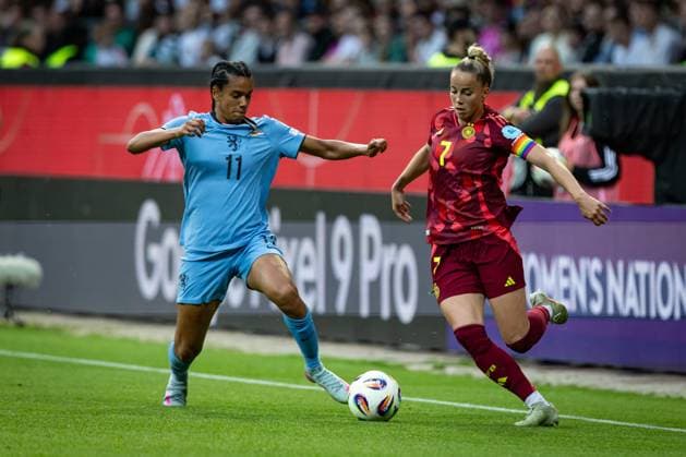 UWNL: Deutschland vs Niederlande; 30.05.25 Giulia Gwinn (Nr.07, Deutschland) gegen Esmee Brugts (Nr.11, Niederlande) UWNL: Deutschland vs Niederlande, Weserstadion am 30.05.25 Copyright: xBEAUTIFULxSPORTS MarioxM.xKobergx