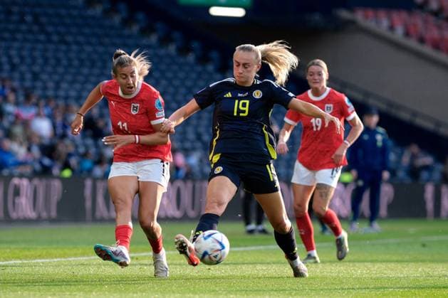 UK: Scotland v Austria, UEFA Women‚Äôs Nations League at Hampden Park, Glasgow, Scotland on 30 May 2025: Pictured: Marina Georgieva (Austria) and Lauren Davidson (Scotland) Glasgow Hampden Park Scotland Copyright: xAlexxToddx